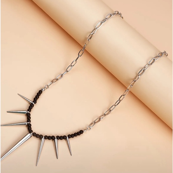 Punk Inspired Chain Link Spike Necklace - Picture 2 of 4